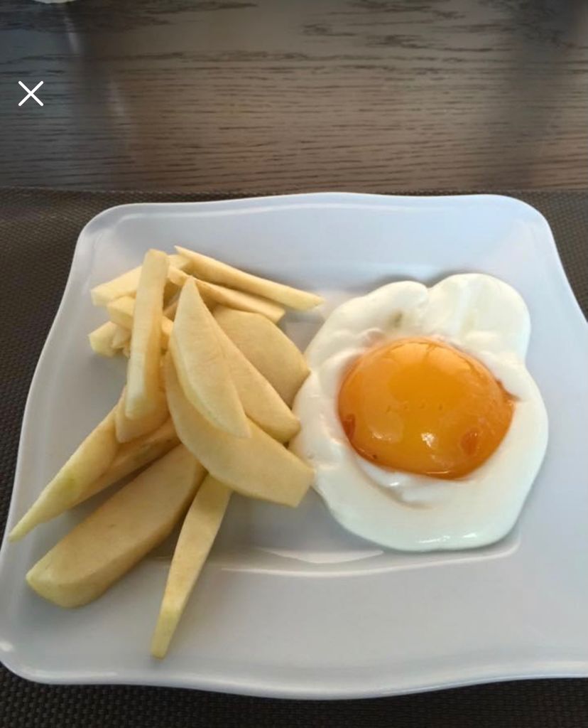 Uovo fritto con patatine